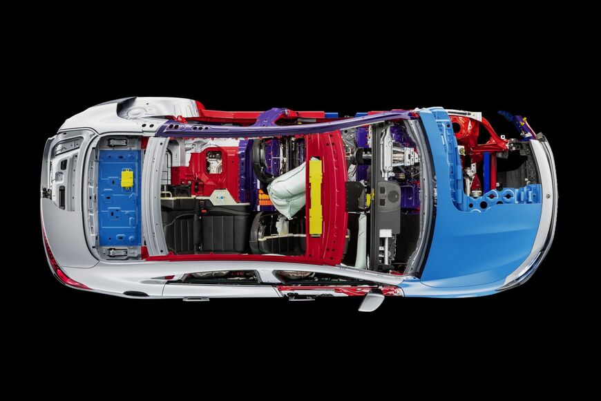 メルセデス・ベンツ新型「CLA」のカッタウェイモデル