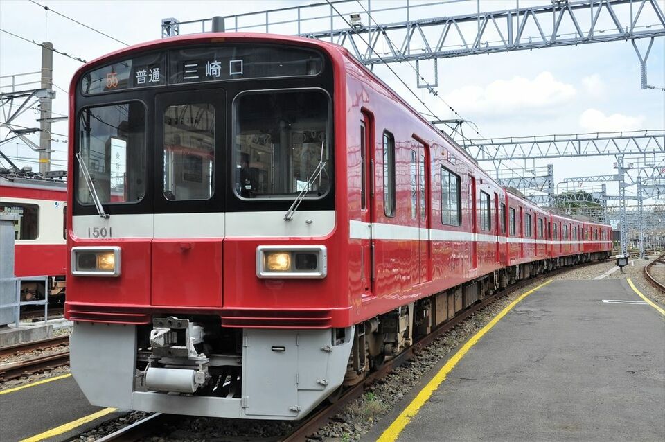 京急で一番赤い電車｢形｣ベテランの重厚感 一見地味だが｢初採用