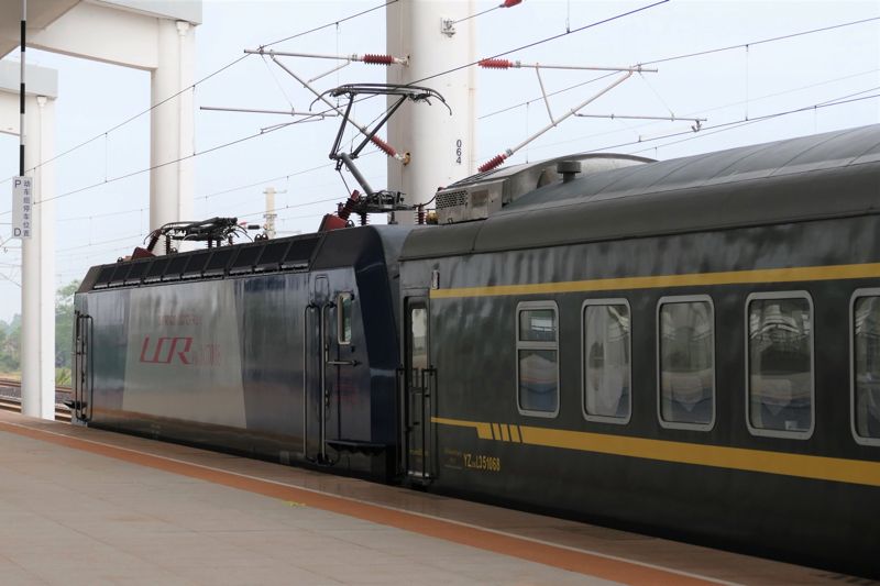 列車の先頭部分には近づけず、ここから先の撮影は困難（写真：谷川一巳）