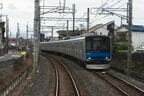 南対向列車とすれ違う。正確には複線でも信号場でもなく、