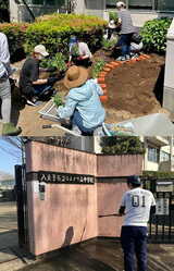 運動会の際の受け付けや写真撮影、校内美化作業などで手伝いが必要な際は、その都度Googleフォームからサポーターを募集して運営している（写真：櫻井氏提供）