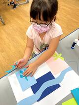 花輪さんの娘さんは7歳の時に「アートでアンリ・マティスと海を探る」というテーマのキャンプに参加した（写真：花輪氏提供）