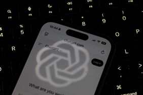 AIが暴走? なぜ容易に外部組織に侵入できてしまうのか－爆速進化するAIがもたらす安全性リスクとは？