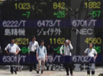 日経平均は3日続落でも600円超安から切り返す