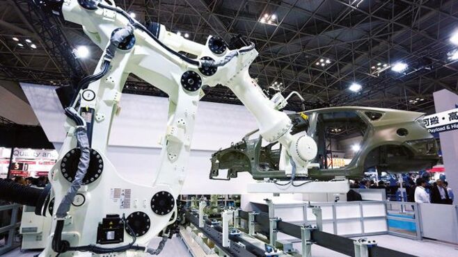 世界中でロボット沸騰､増産急ぐ日本メーカー