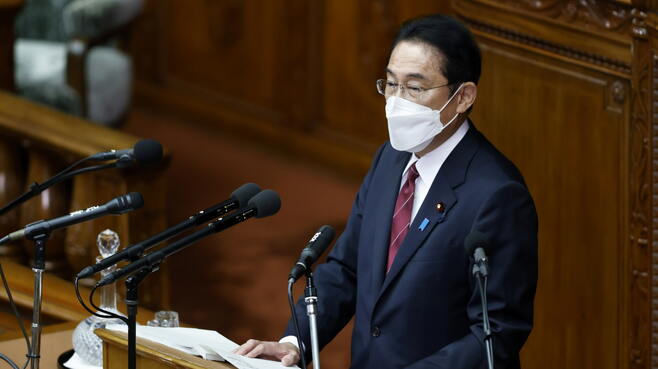 岸田首相｢政策ブレブレなのに支持率堅調｣のなぜ