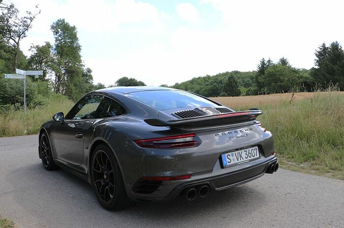 ポルシェ 911ターボS エクスクルーシブシリーズ｜Porsche 911 Turbo S Exclusive Series