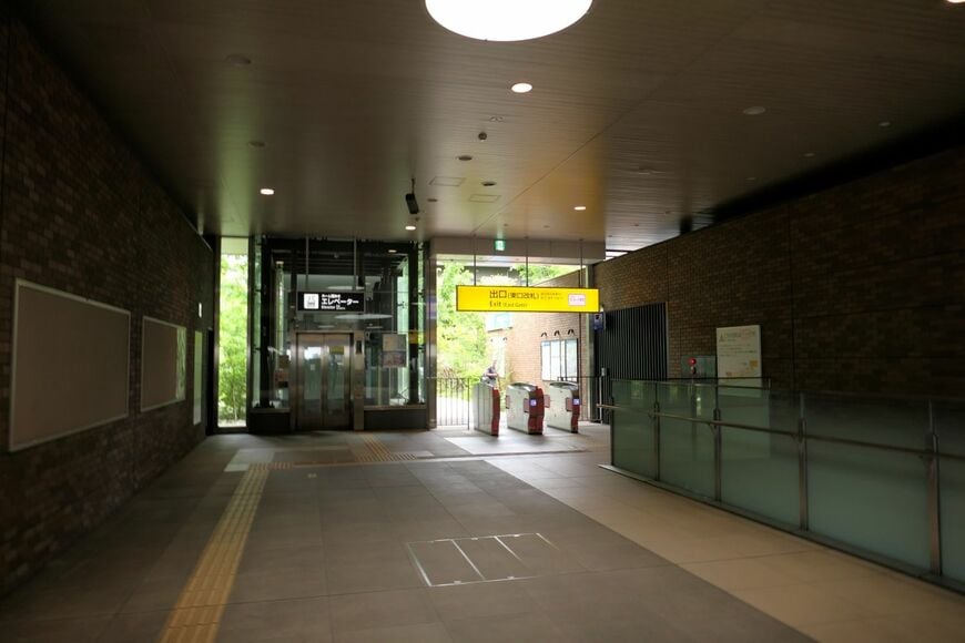 世田谷代田駅　コンコース