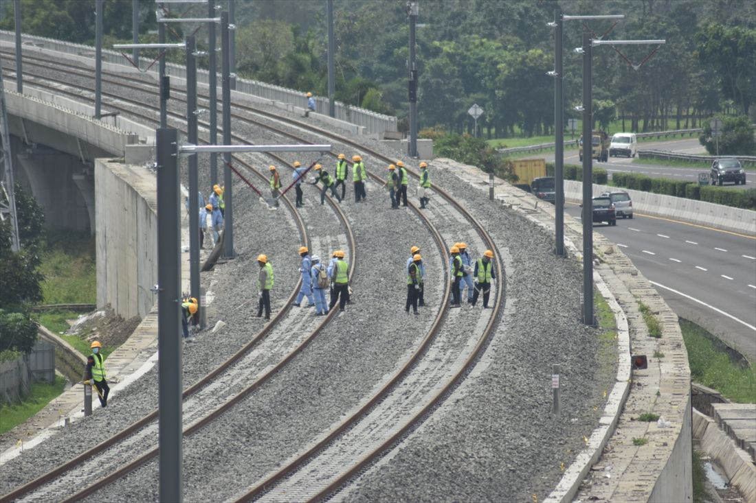 インドネシア高速鉄道工事