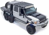 「LC79 6×6メガツアラー」。4.2Lディーゼルエンジンにはアップグレードされたターボチャージャーが装着された（写真：OCEANS編集部）