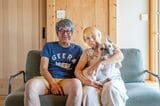 Kさん夫妻は結婚して15年。昨年、迎えた愛犬は夫妻のアイドル（写真撮影／前田慶亮）