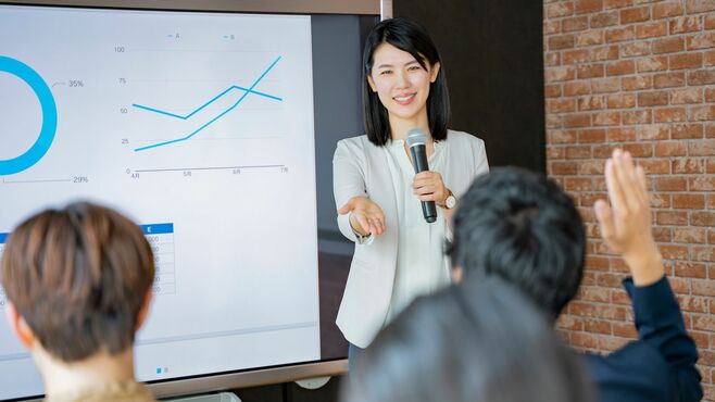 会議室の沈黙防ぐ！質疑応答を活発化させる方法