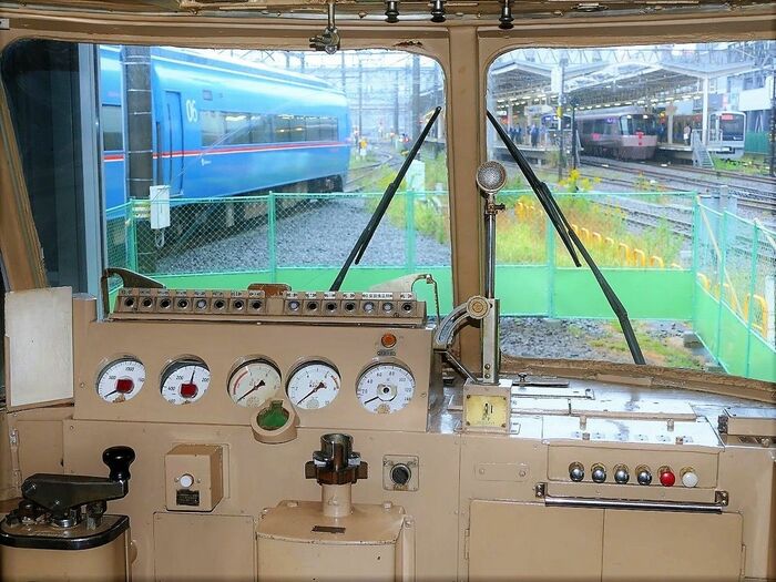 シンプルな運転台