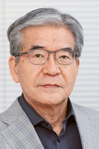 会田弘継氏