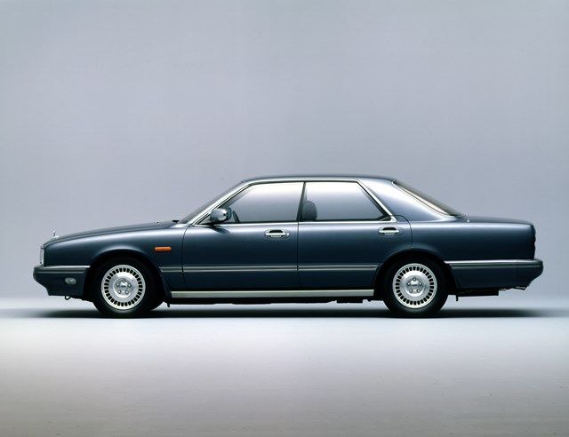 1988年、日産の初代シーマ（写真：日産自動車）