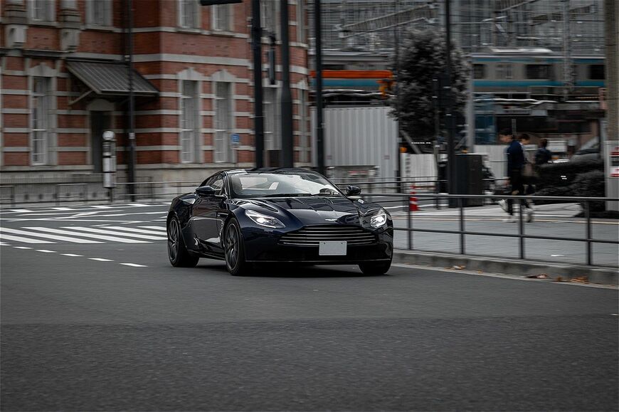 アストンマーティン「DB11」（写真：三木 宏章）