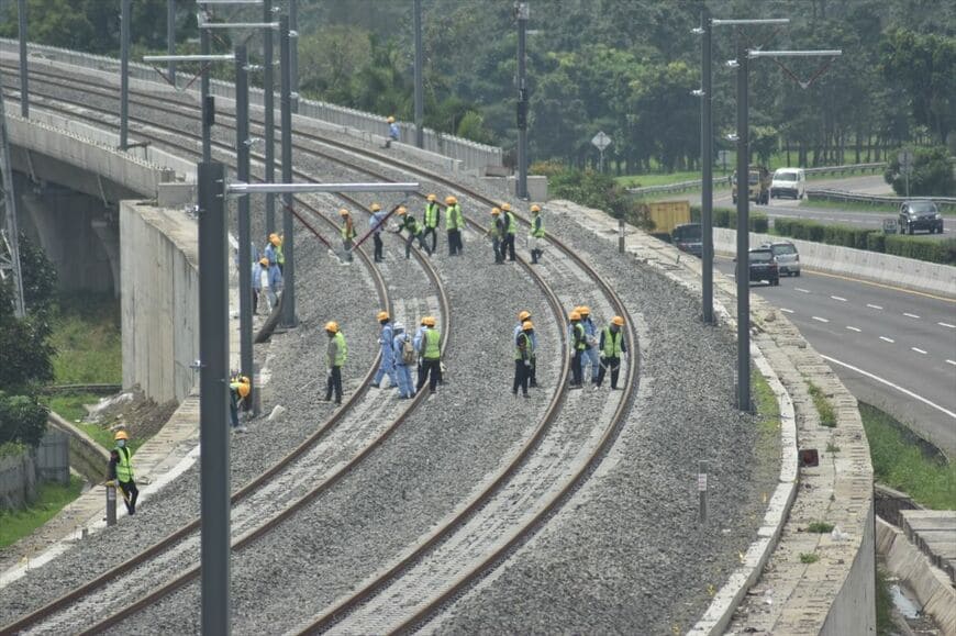 インドネシア高速鉄道工事