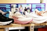 HOKAのシューズ