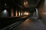 世田谷代田駅　急行線階