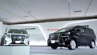 トヨタ高級ミニバン､｢脱ガラパゴス｣成るか 圧倒的な強さだが､その強さは国内限定