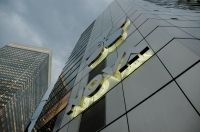 不振ＮＯＶＡに群がり始めた市場のハイエナ