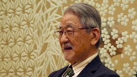 ジョン･カビラ父子が描く｢沖縄｣の原点､台湾で育った父と語る川平家と日本･沖縄･アメリカに通じる激動の150年史