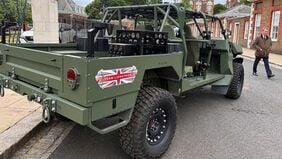 欧米自動車メーカー｢防衛費拡大｣を追い風に新たな収益源を模索､ピックアップトラックやオフロード車を軍用に改修