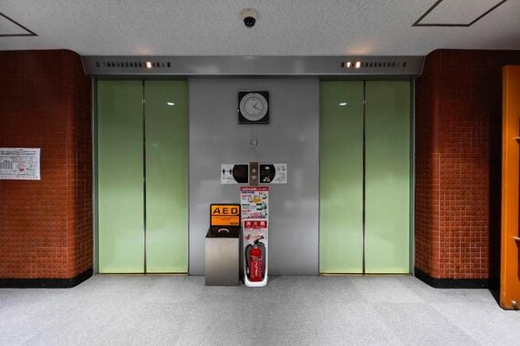 東洋経済新報社