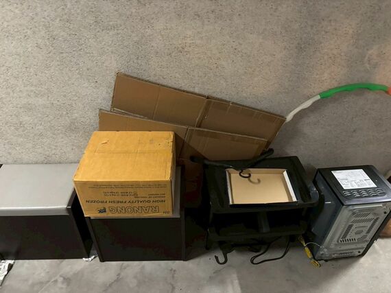 荒れたマンション