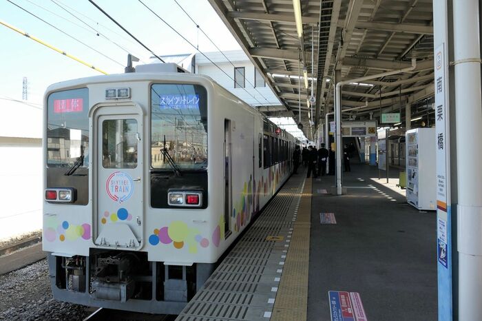 南栗橋駅で出発を待つスカイツリートレイン