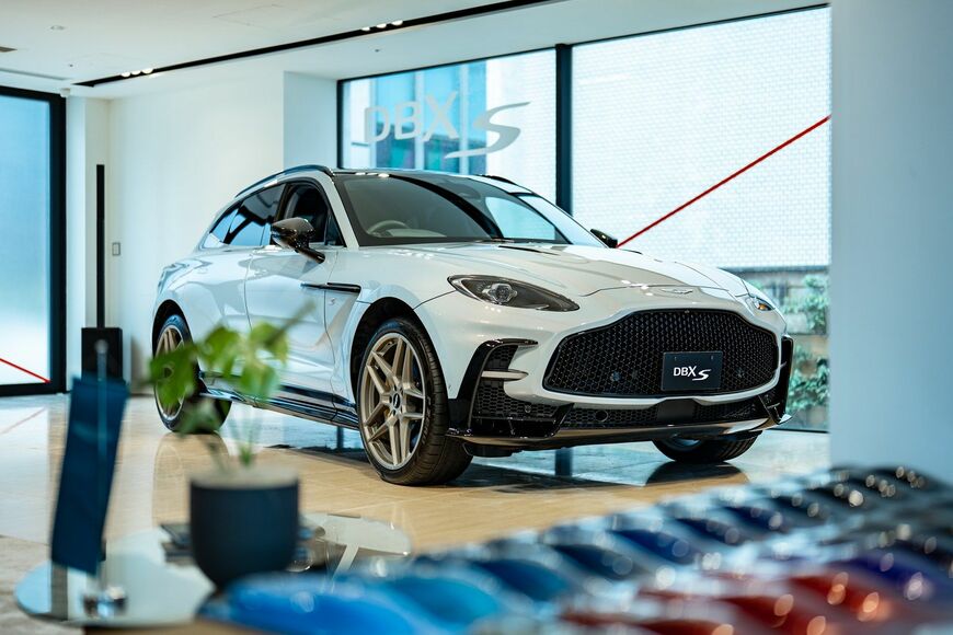 アストンマーティン DBX S（写真:Aston Martin Japan）