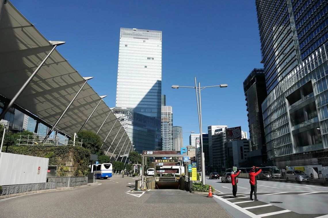 地下駐車場への入り口（記者撮影）