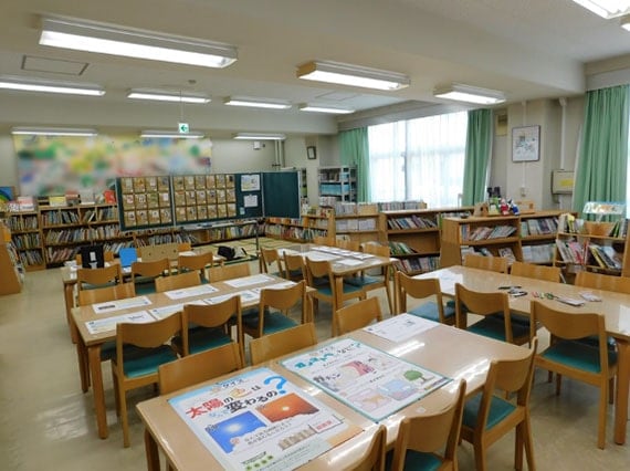 読書推進体験キットの設置例。2023年度はモニターを集めて100自治体で「読書の時間」を開催する予定。詳しくはこちら