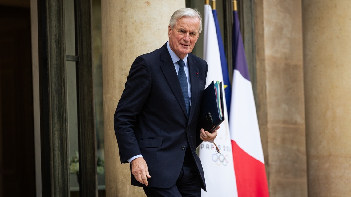 早くも行き詰まった少数連立与党のバルニエ首相（写真：NurPhoto/Getty Images）