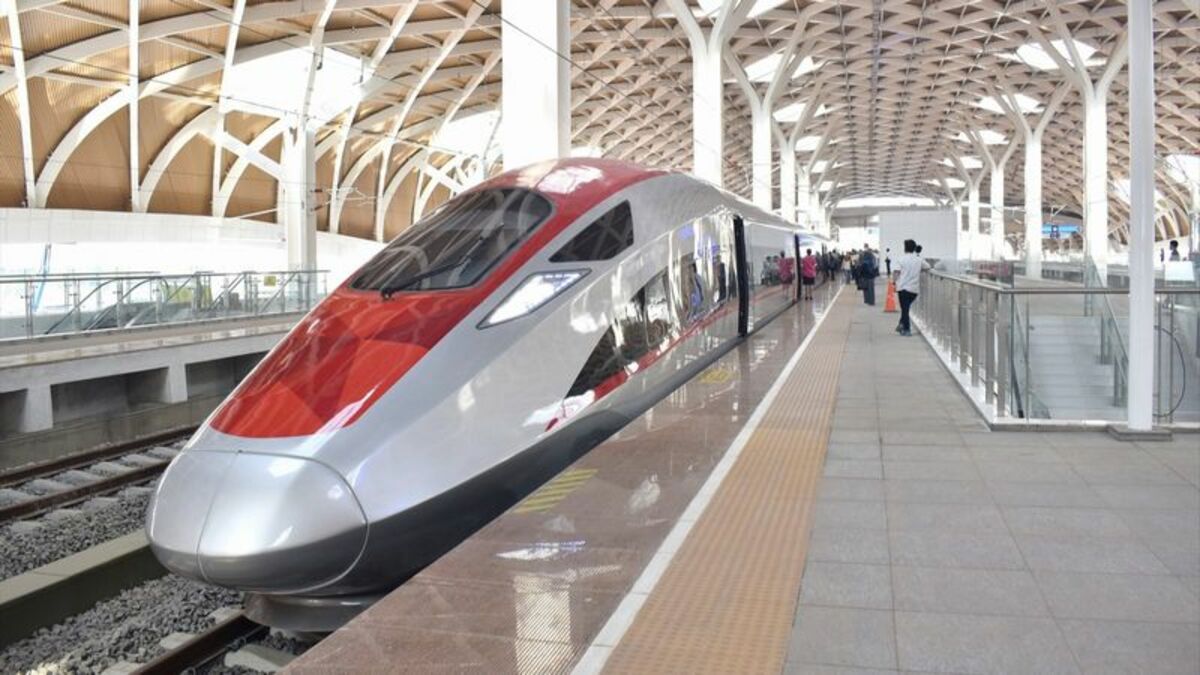 インドネシア高速鉄道､｢試乗会｣で見えた実力 最高時速は350km､｢中国式｣らしさはある？ | 海外 | 東洋経済オンライン