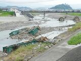 九州北部豪雨で被災した久大本線の花月川橋梁＝2017年7月24日（記者撮影）