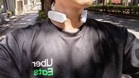 ウーバー配達員が猛暑の炎天下で検証、130万個売れた《ネッククーラー》は本当に冷える？「6980円とそこそこしたけど…果たして？」忖度ない感想