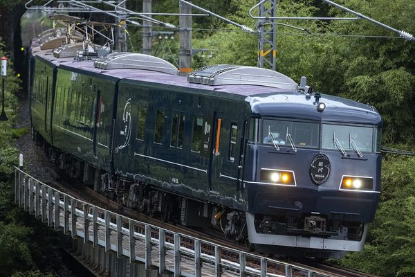 Jr西 銀河 学生の 痛烈な一言 が開発の引き金 特急 観光列車 東洋経済オンライン 社会をよくする経済ニュース