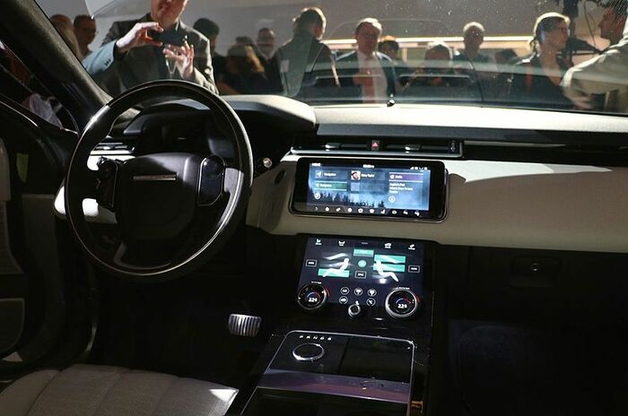 レンジローバー ヴェラール｜Range Rover Velar