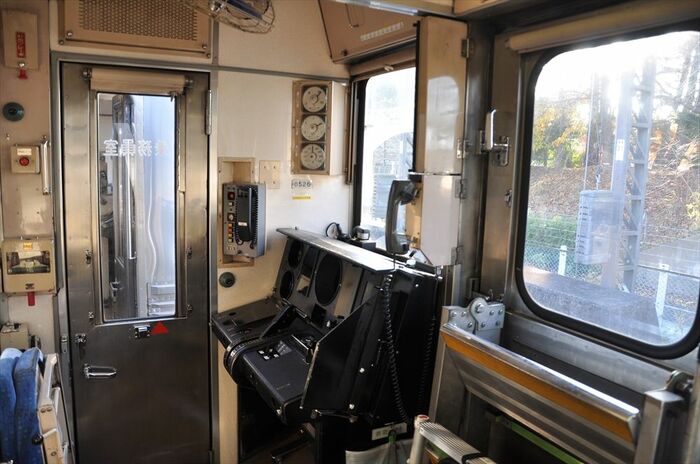 8500系の運転室