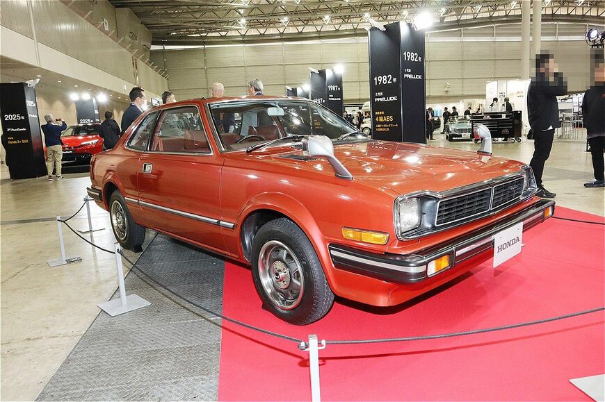 ホンダの初代「プレリュード」（筆者撮影）