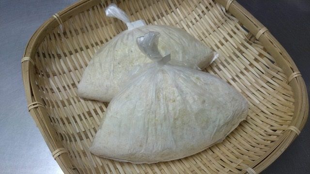 「豆腐茶屋 佐白山のとうふ屋」で保冷剤として無料で提供しているおから（写真提供：豆腐茶屋 佐白山のとうふ屋）