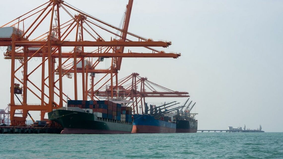 重要な貿易中継港であるドバイも攻撃を受けたことで中国の中東・アフリカ向け自動車輸出は滞りつつある。写真はドバイのジュベル・アリ港（ドバイ港湾局のウェブサイトより）