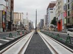 軌道が敷設された「鬼怒通り」