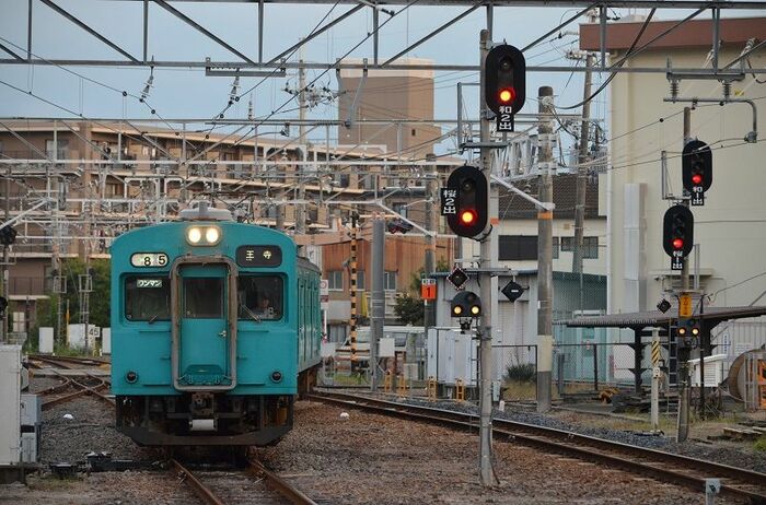 105系の一部は常磐緩行線の車両を改造