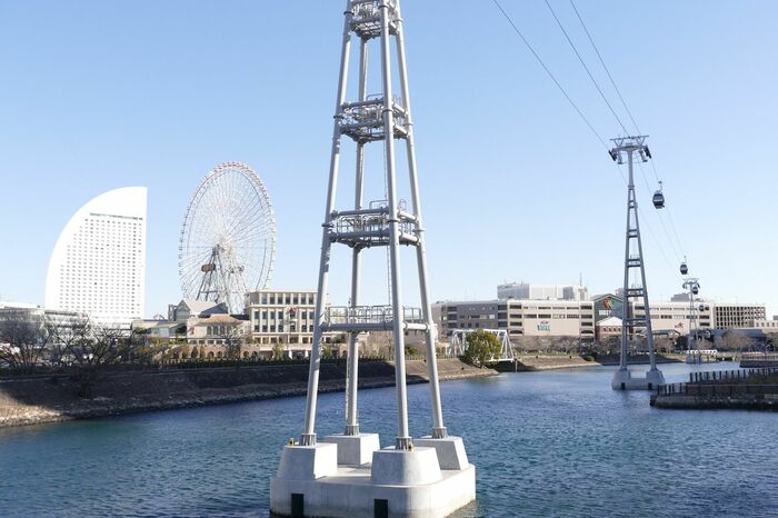 海上に建てられた支柱