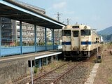 日南線の終点、志布志駅に停車する列車（撮影：南正時）