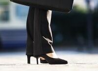 東洋経済ＣＳＲデータに見るＲＯＥと女性リーダー比率の関係