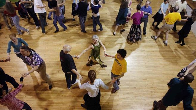 脳の老化予防には､歩くより踊るほうがいい
