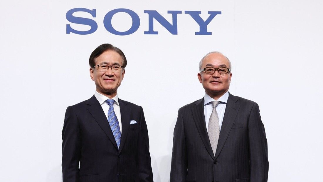 5位にランクインしたソニーグループの吉田憲一郎氏（左）と11位に入った同社の十時裕樹氏（撮影：尾形文繁）